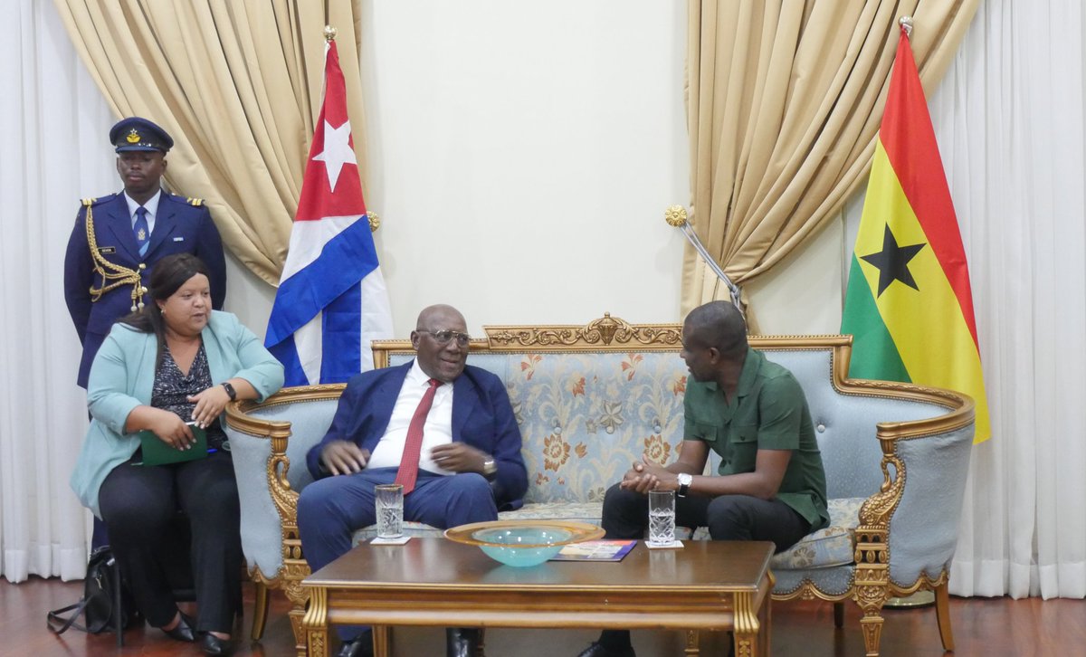 SalvadorValdesM's tweet photo. Iniciamos visita oficial a Ghana 🇬🇭, hermano país de la querida #África al cual nos unen entrañables lazos de amistad.

En los próximos días viajaremos a Guinea Bissau, Ruanda y Etiopía.

Larga data tiene la historia de solidaridad escrita entre #Cuba 🇨🇺 y el continente africano. https://t.co/JgNC5HGwMC