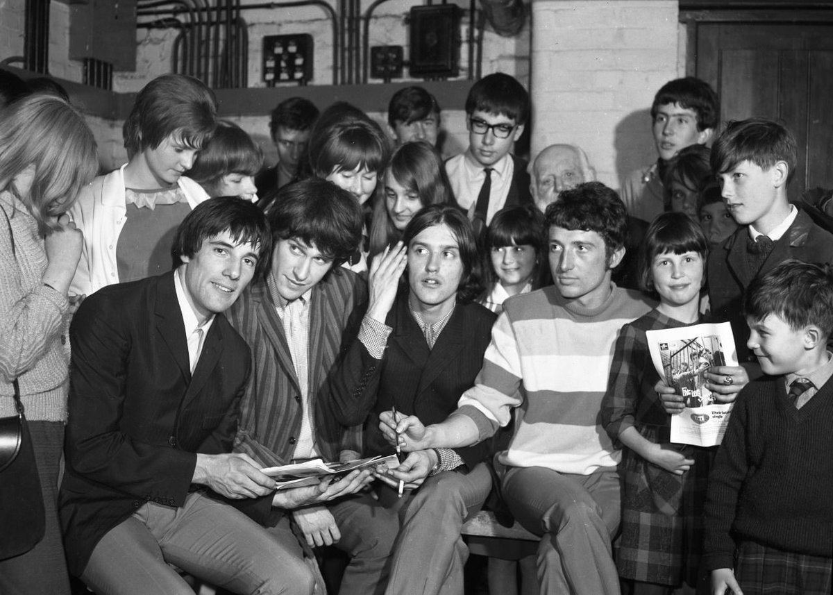 TheKinks's tweet photo. To celebrate the release of 'The Journey - Part 2’ this Friday, we want to hear about your memories of The Kinks. Leave a comment on this post and tell us about your recollections of one of the most influential rock bands ever! https://t.co/3NejSJmChs