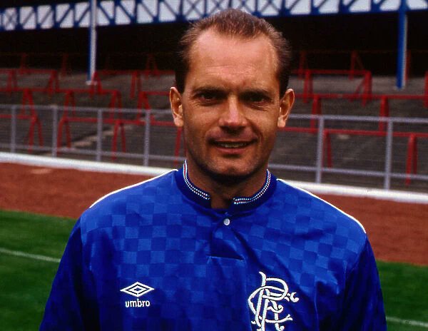 #RayWilkins as a  @RangersFC  player .. August 1988