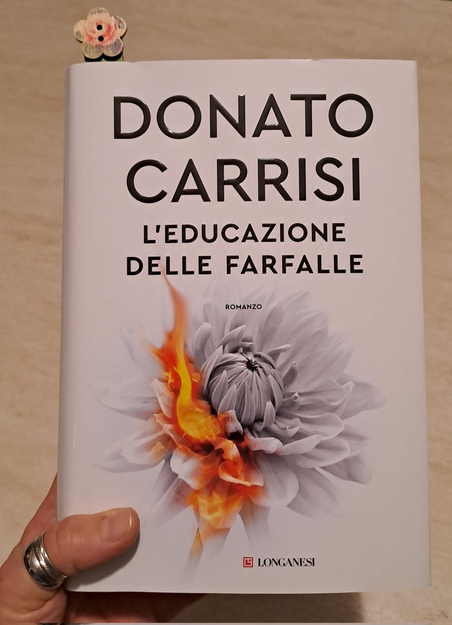 🅽🅴🅽🅰💚Pazcalina💗 on X: 56°#libro di quest'anno: L'educazione delle  farfalle del magnifico @DonatoCarrisi. Un romanzo che mi ha già  conquistata anche solo leggendo la trama (e qui su Twitter c'è qcuno che può
