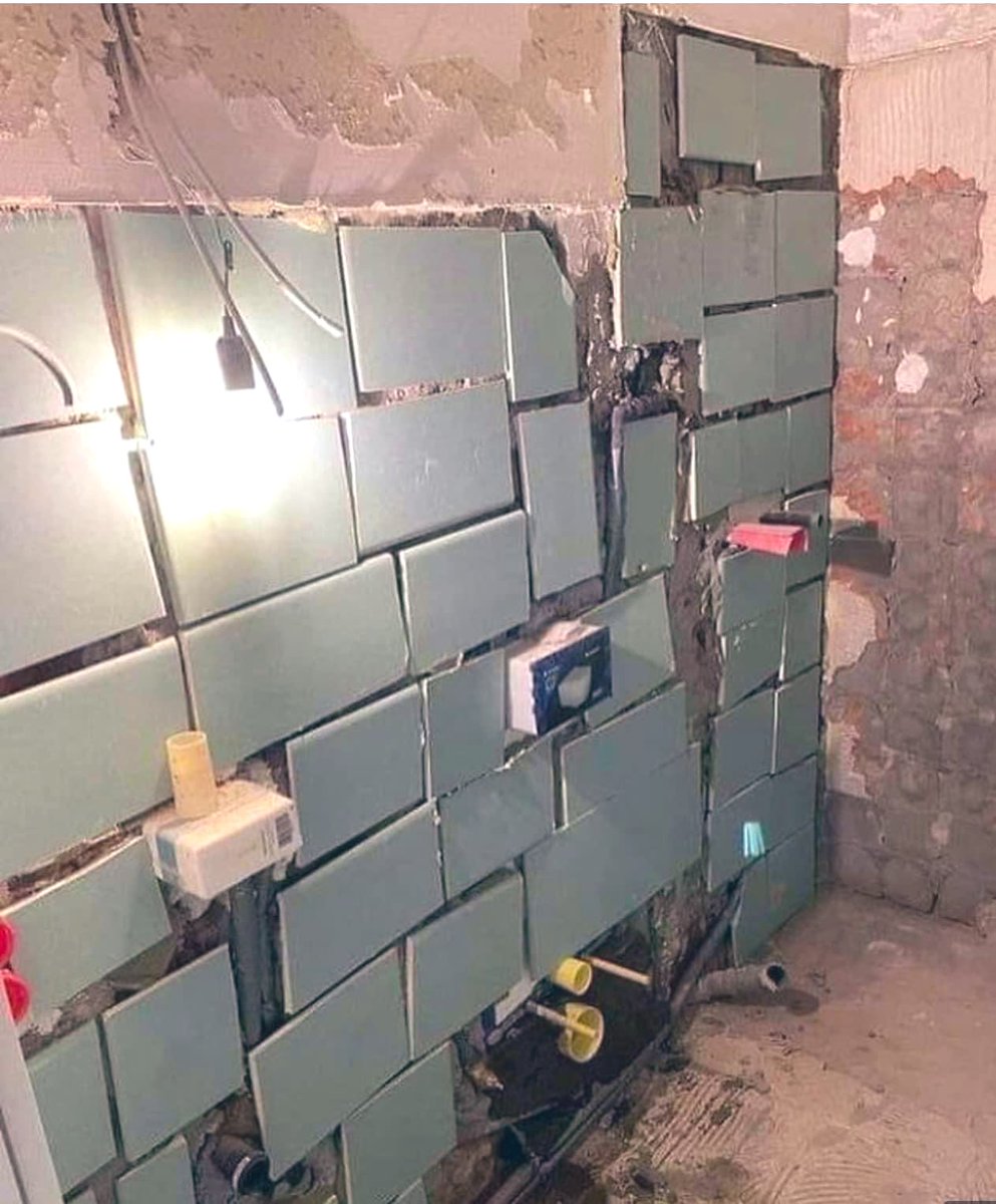 MnogoZle's tweet image. Банята на Фандъкова, ако ползваше същите майстори, които наемаше за София 18 години