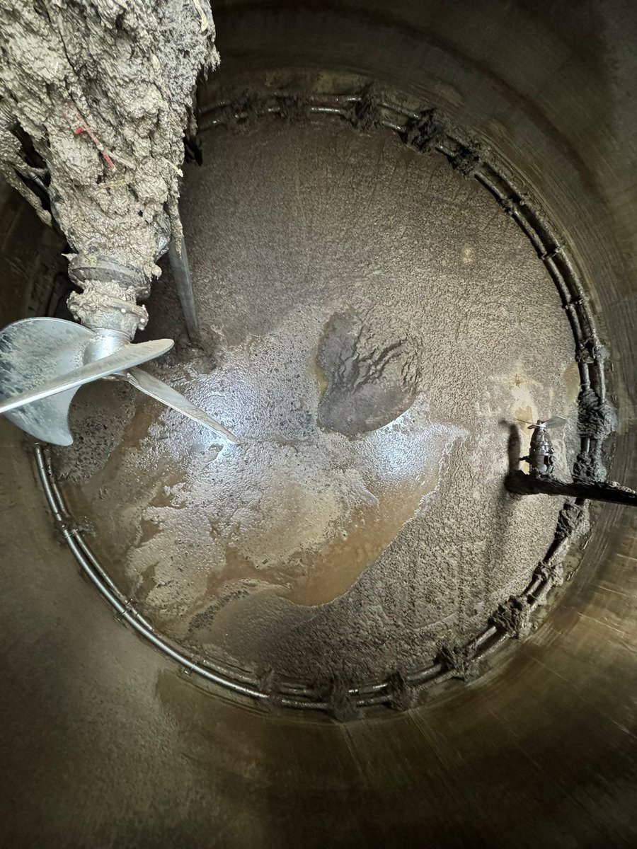 A routine tank clean for us over the last 2 days here at Rockscape Energy. 
Works carried out have included removing contamination such as plastics and grit along with servicing our submersible mixers and the heating circuit.

#Rockscape #ADPlant #ADMaintenance