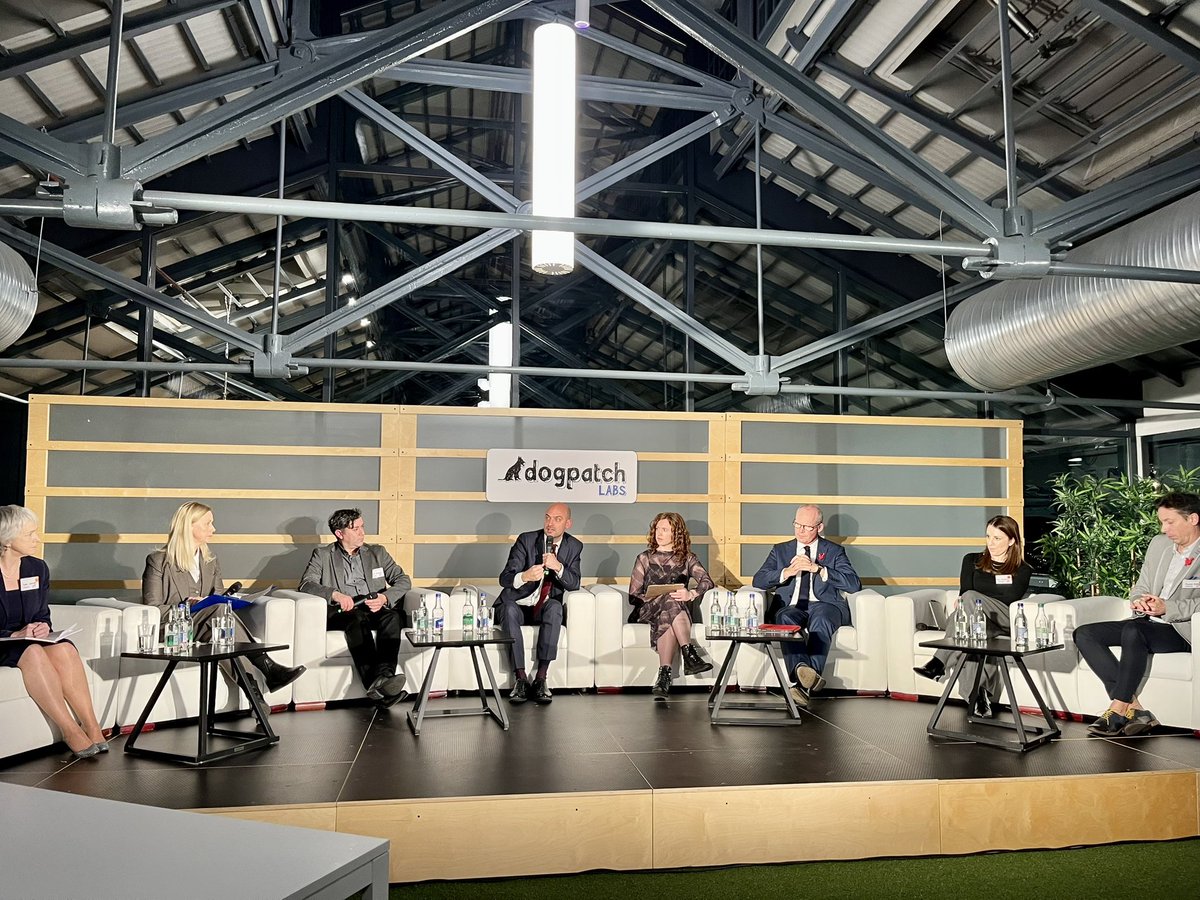 Roundtable ‘Building the European Tech ecosystem together’ with a stellar panel. 🗣️ @Entirl’s Anne Lanigan, @ScaleIreland’s @MartinaFitzg, Minister @jnbarrot, Minister @simoncoveney, startup founders @MoveAhead_ & ProStars, and VC @NikkiMcClaff 🎤 Curated & MC’d by @sazmattazz