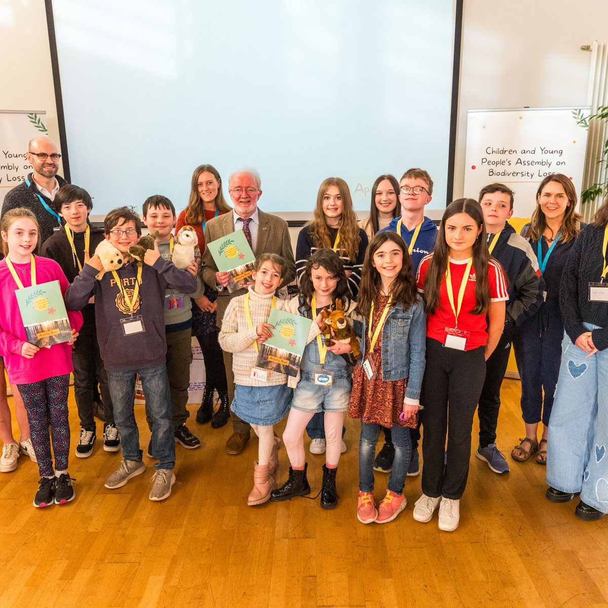 #NewProfilePic

And we're back for another week

Catriona Reid from the MaREI Centre in UCC will be talking about the TRYBE project which engages children and young people in climate action by co-creating classroom resources on biodiversity!

<a href="/cypbiodiversity/">Children & Young People’s Assembly on Biodiversity</a> <a href="/MaREIcentre/">MaREI</a>