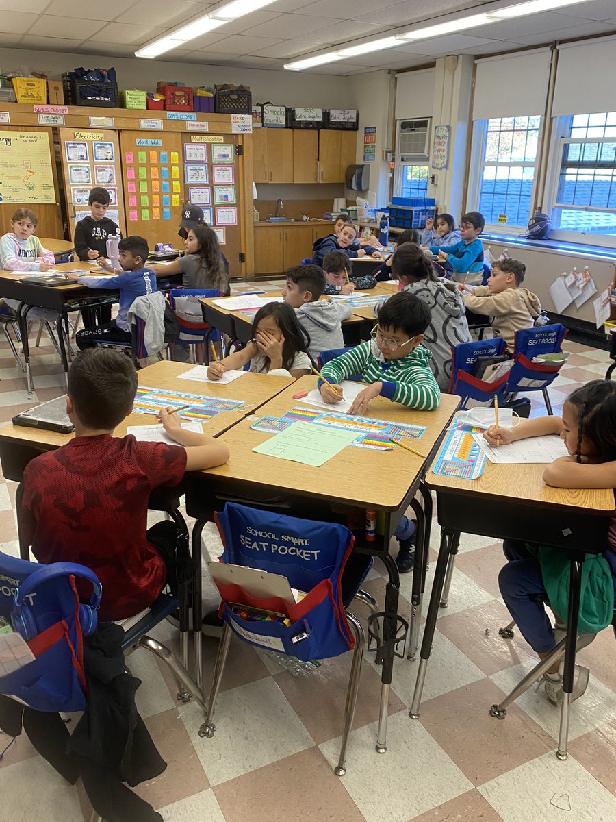 Stefanie granville (@stefhoya) on Twitter photo Learning the lattice multiplication method with Mr. Bloomgarden. <a href="/NorthSideEW/">North Side School</a> #ewlearns Learning the lattice multiplication method with Mr. Bloomgarden. <a href="/NorthSideEW/">North Side School</a> #ewlearns