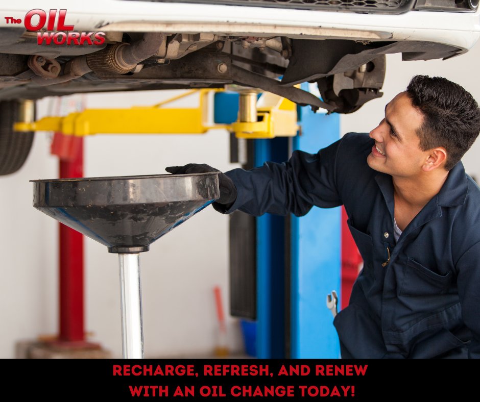 TheOilWorks's tweet image. Changing your car&apos;s oil is like giving it a spa day! Pamper your vehicle and enjoy the benefits of improved performance. 🧖‍♂️🚗 #OilChanges (301) 729-5488