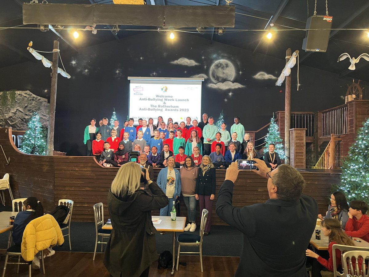 MissGreenBSJS's tweet image. Amazing morning at @gulliversfun with @MrsFJ70 &amp;amp; @MissFaithP kicking off Anti-bullying Week in style! Well done to our well-being ambassadors for representing us so well ☀️🧦☺️ @AntiBullyingPro @ABAonline #AntiBullyingWeek2023 @SunbeamPoppins @BramleyJunior