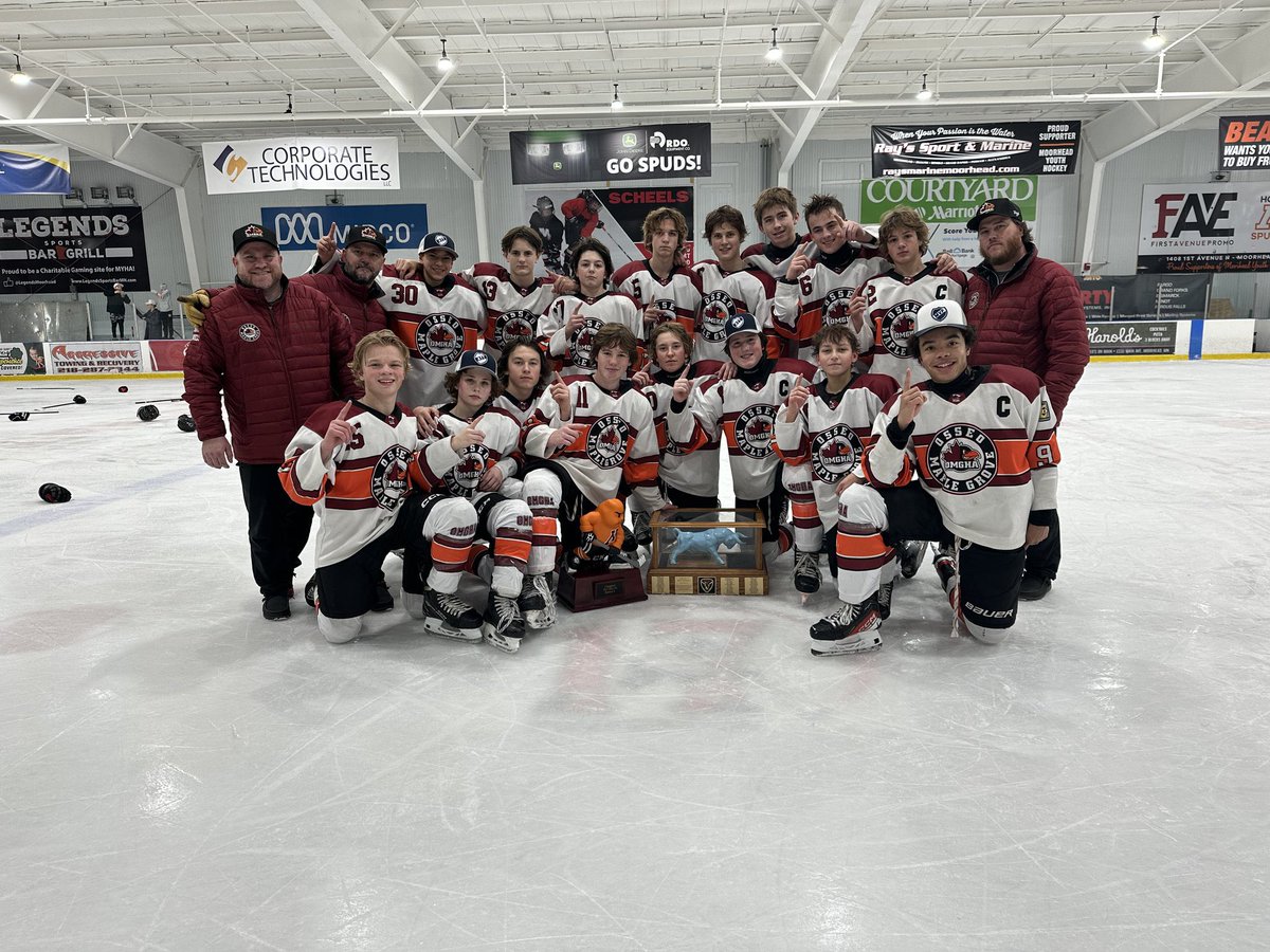 a_omgha's tweet image. What a wknd the boys capped off a perfect 5&amp;amp;0 wknd beating the host spuds 4-1 to take home the @YouthHockeyHub Blue Ox. What a fantastic tournament put on by YHH and the cities of Fargo/Moorhead. On to a busy wk of practice and D3 games. #family #1chain #bethatguy #effortsfree