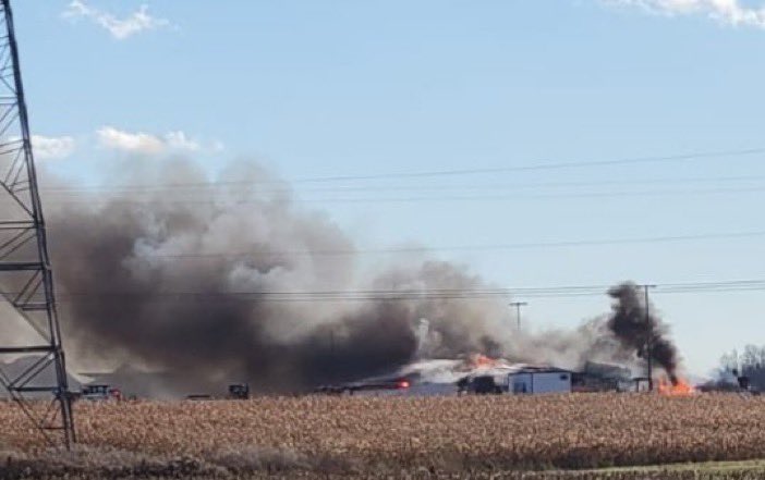 London_Traffic's tweet photo. 980 CFPL LEXUS OF LONDON TRAFFIC:
OPP say Woodhull Rd is closed between Sharon Dr and Westminster Dr for a very large structure fire. Multiple fire crews on scene fighting the massive blaze. Photo via @OPP_WR https://t.co/B33xXTWWPn