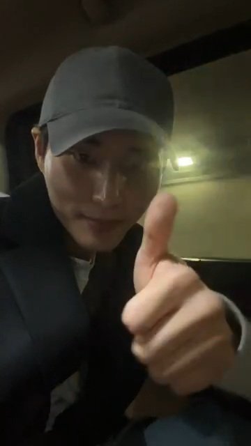 231114 DAY6 Young K from_youngk IG Instagram Live 데이식스 영케이 인스타그램 라이브

출처 혼잣말님🫶

youtu.be/y1tcsEg06_Q