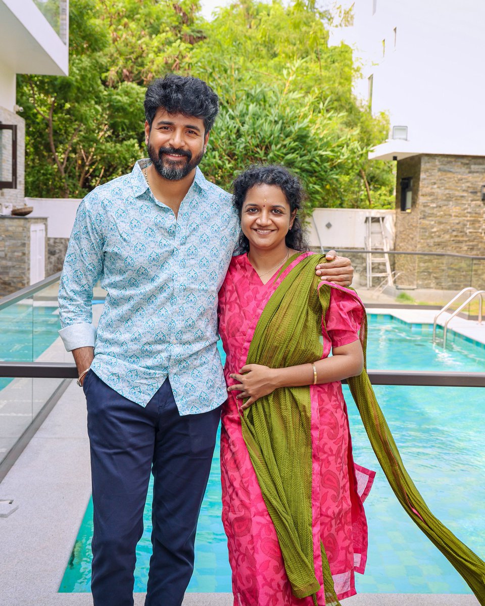 Sk Family Diwali Special Picture 🖼️ #Sivakarthikeyan #FiveStarCinemaNews #cinematic #CinemaUpdate @Siva_Kartikeyan