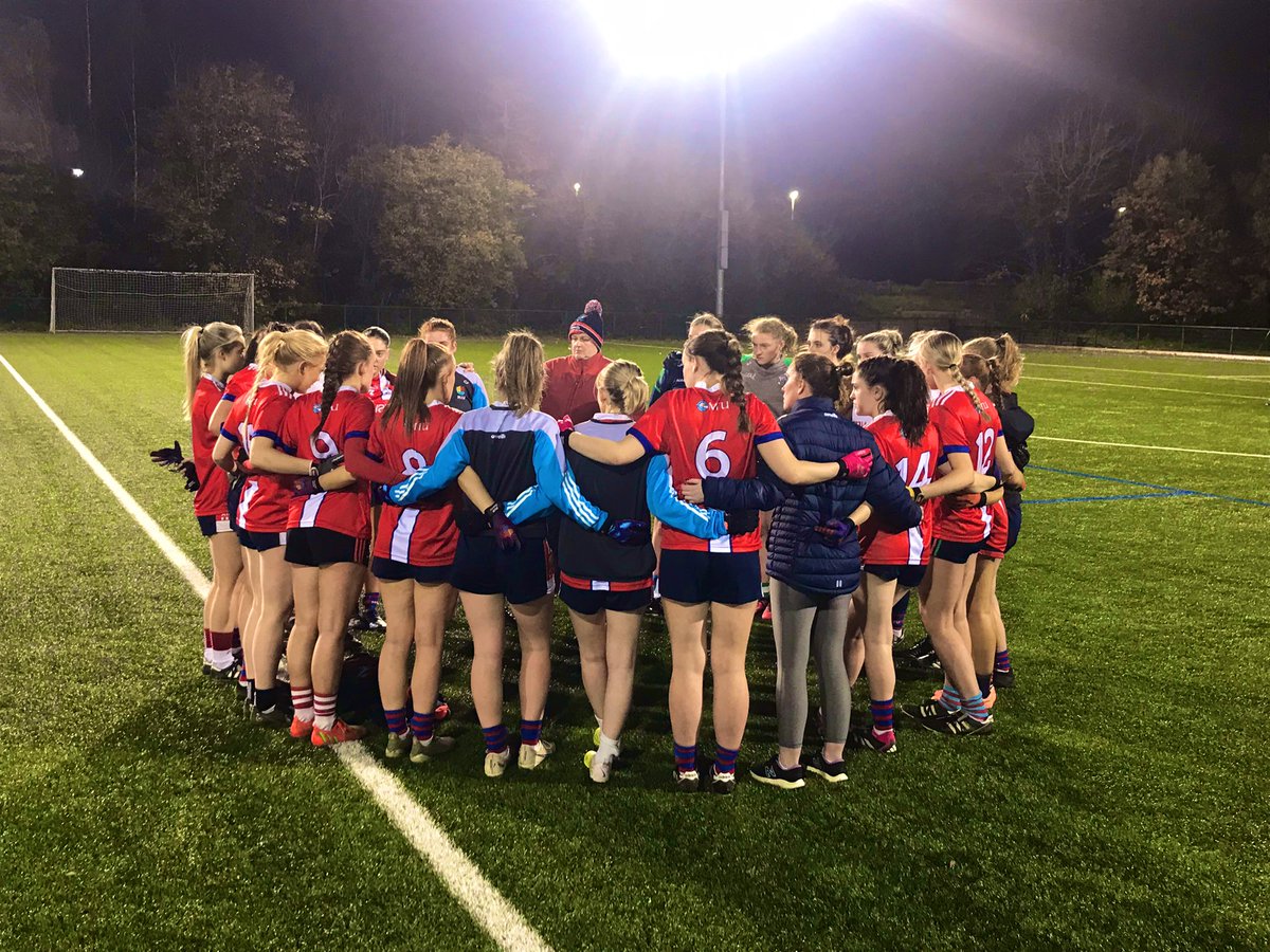 FT score @LadiesHEC div 3 round 3 @MTUCork_GAA 4-5 to @UCDGAA 4-10 Hard luck girls! #MTUabú