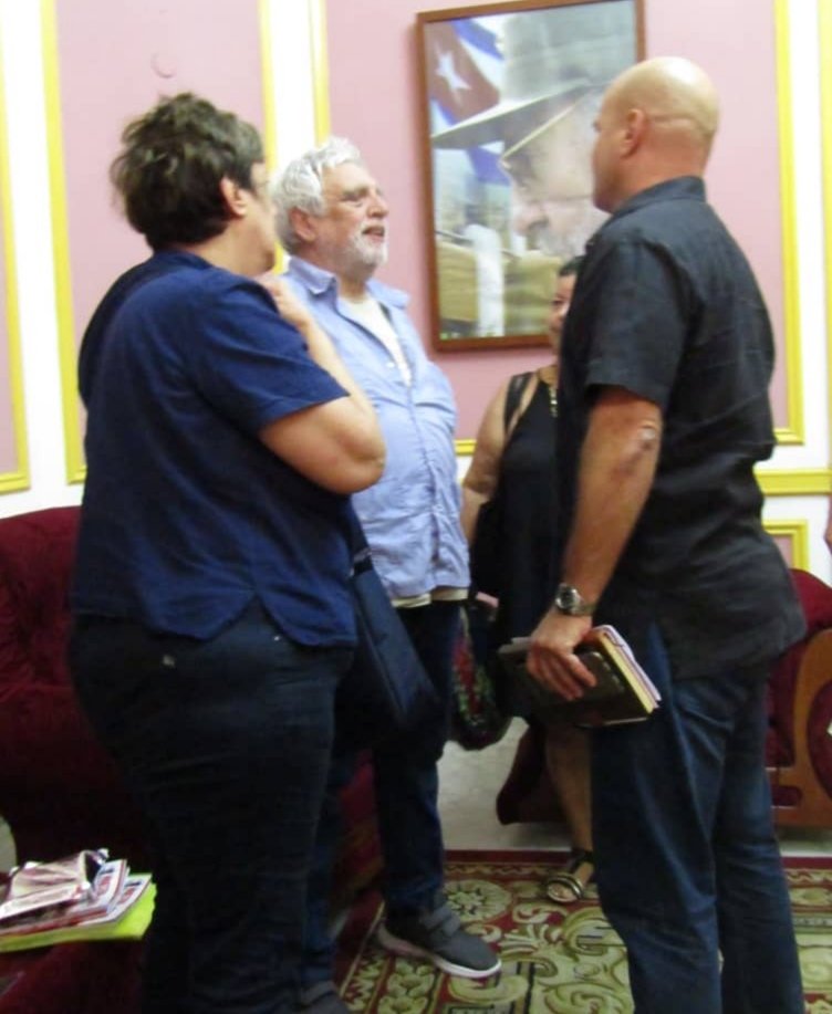 GHNordelo5's tweet photo. Recibimos en los #CDRCuba la visita del economista italiano Luciano Vasapollo y su esposa Rita, grandes amigos de #Cuba #UnidosXCuba https://t.co/hppj8fh8fi
