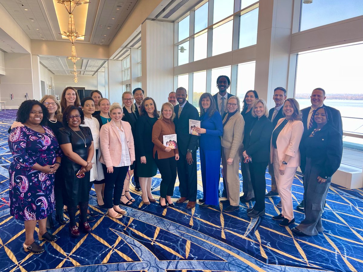 Alƫna A. Balasanova, MD, FAPA (@drpsychmd) on Twitter photo One of my fave parts of <a href="/AmerMedicalAssn/">AMA</a> is collab w/ <a href="/APApsychiatric/">American Psychiatric Association</a> via the #Psych Section Council!
Here I am w/ <a href="/PatriceHarrisMD/">Dr. Patrice Harris</a> #OurAMA former prez & our MOST talented <a href="/tapkidmd/">Frank Clark</a> in his literary glory! (Get his book yāall!)
#AMAmtg #MentalHealthMatters
#FightingForDocs One of my fave parts of <a href="/AmerMedicalAssn/">AMA</a> is collab w/ <a href="/APApsychiatric/">American Psychiatric Association</a> via the #Psych Section Council!
Here I am w/ <a href="/PatriceHarrisMD/">Dr. Patrice Harris</a> #OurAMA former prez & our MOST talented <a href="/tapkidmd/">Frank Clark</a> in his literary glory! (Get his book yāall!)
#AMAmtg #MentalHealthMatters
#FightingForDocs