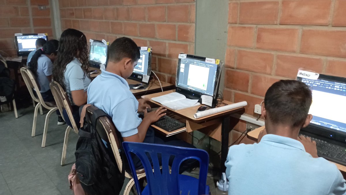 #13Nov 🖥️ Estudiantes de 2.º año "A" realizando presentación de diapositivas en Impress de la relación agua y tierra, en la asignatura BAIT. Tutores Edgwar Terán y Mariont Hernández
<a href="/MPPEDUCACION/">MPPEDUCACION</a>
<a href="/Fundabit_/">FundabitOficial</a>
<a href="/leivi24/">Leivi/Oceanía</a>
#EsequiboX5EsVenezuela
#SomosFundabit