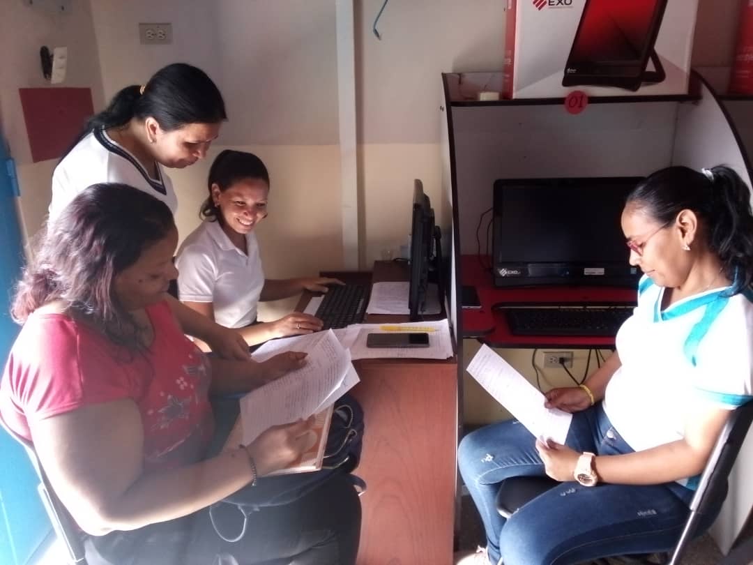 Fundabit Yaracuy (@fundabit_yaracu) on Twitter photo #13Nov 🖥️ Llenado de la nómina de estudiantes aspirantes a la aplicación de prueba para el avance año escolar 2023-2024. Tutora Kinverly López. CBIT "Carmen de Ramírez"
@MPPEDUCACION
<a href="/Fundabit_/">FundabitOficial</a>
<a href="/leivi24/">Leivi/Oceanía</a>
#EsequiboX5EsVenezuela
#SomosFundabit #13Nov 🖥️ Llenado de la nómina de estudiantes aspirantes a la aplicación de prueba para el avance año escolar 2023-2024. Tutora Kinverly López. CBIT "Carmen de Ramírez"
@MPPEDUCACION
<a href="/Fundabit_/">FundabitOficial</a>
<a href="/leivi24/">Leivi/Oceanía</a>
#EsequiboX5EsVenezuela
#SomosFundabit