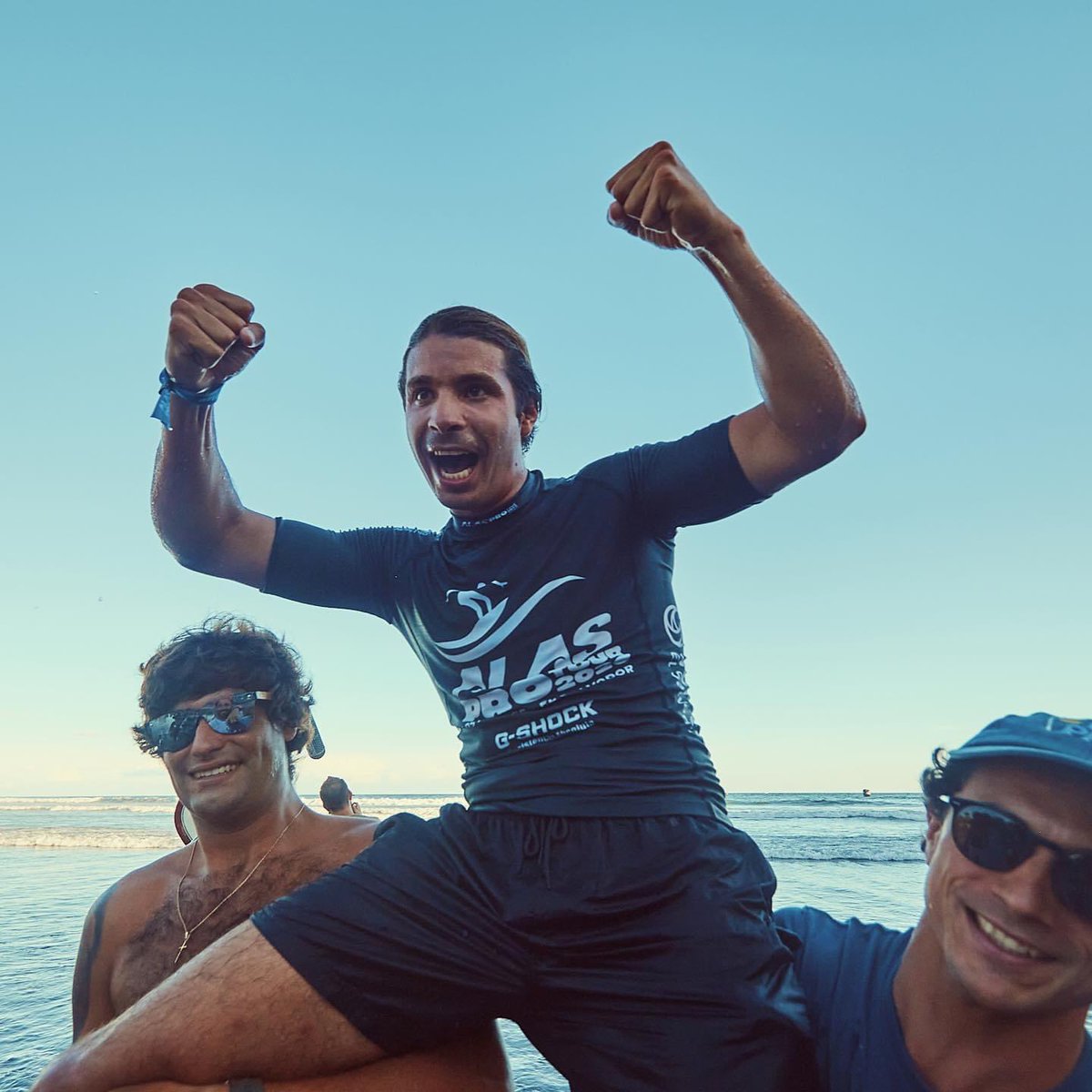 Julian Schweizer tweet media