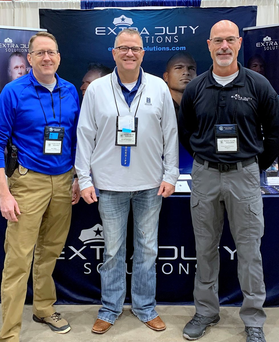 Catching up with our agencies! Mark Bruce ran into @SGCountySheriff Sheriff Jeff Easter and Col Brian White at the #KSA Annual Fall Conf last week. We’re proud to serve the Sedgwick County Sheriff’s Office since January! #SCSO #extradutydoneright #sheriffeds