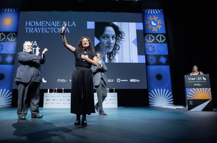 ¡Gracias querido Festival Internacional de Cine de Mar del Plata! 
Un punto de encuentro amoroso y estratégico para el cine argentino y latinoamericano.
Gracias a las personas hermosas con las que trabajo, a mis seres queridxs gracias al público ♥️🌊✊🏽