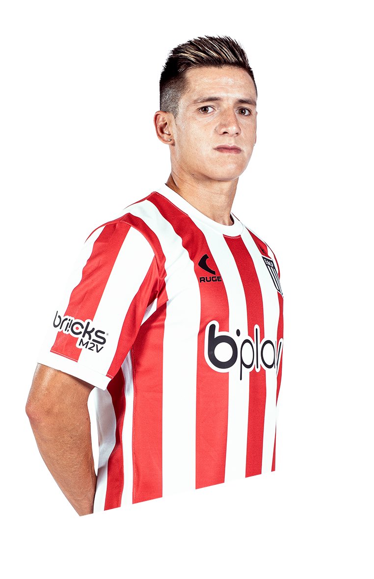 GerGarciaGrova's tweet photo. 🚨Se define el futuro de Leo Godoy.

👉🏾Entre #EDLP y #Besiktas esta TODO ACORDADO a cambio de US$2M

ℹ️El lateral derecho de 27 años se tomará algunas semanas para elegir la mejor propuesta. https://t.co/OUkGVLQZan