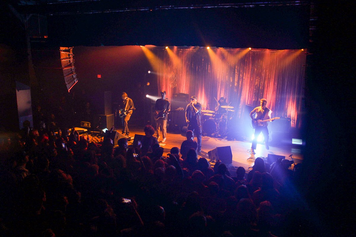 🗣 Still waiting for our voices to come back after @CitizenMi's SOLD OUT show in Hell on Saturday 📸: @arianainjpg