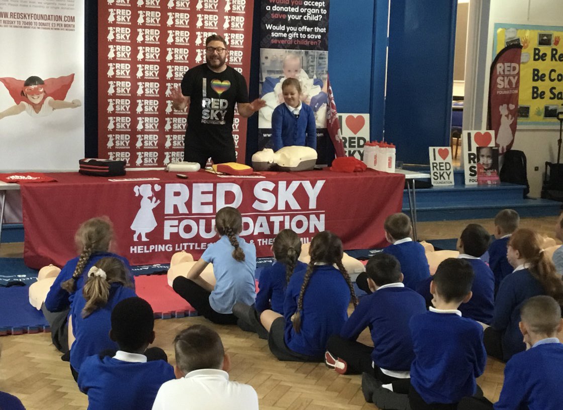redskycharity's tweet photo. Toon Toon!!! they sang: 
“We’ve got Brunooooo in the middle…” Tough crowd?
Well it didn’t take too long before we had the little Geordie Faithful singing: 
“We’ve got Sergiooooo in the middle!” 🎉
@FellDykePrimary #Gateshead 
children learning about #OrganDonation , #CPR #defibs https://t.co/lz5f0MWdIr