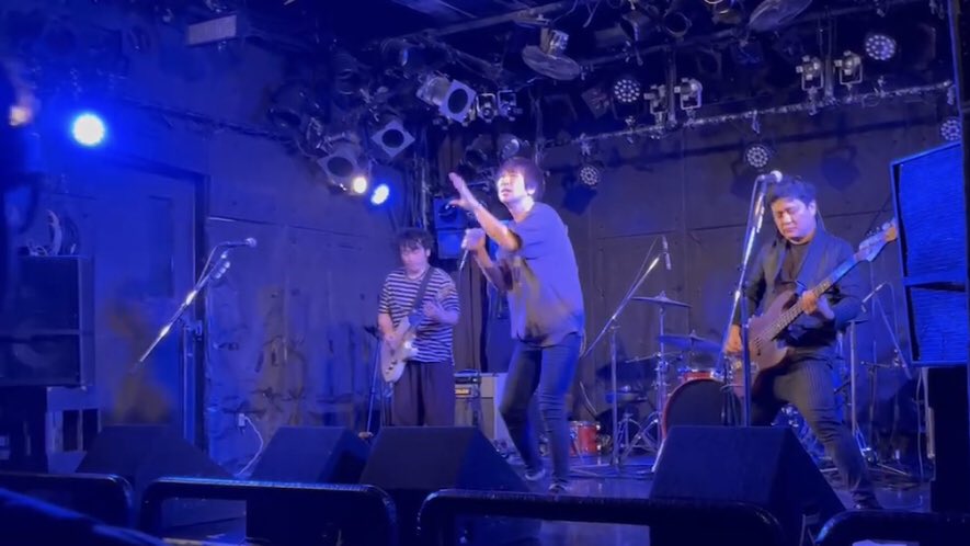 hayamiiwao's tweet photo. 11月11日のライブに来てくださった皆様
、アストロボンバーズ、Youth26、SONICスタッフの皆様、ありがとうございました♪
とっても楽しいライブでした😊
あまりに楽しかったので
燃え尽き症候群のような状態です💦
また、次回が楽しみです
#アストロボンバーズ
#youth26
#actonimpulse
#いわきsonic https://t.co/WQ94EMp3m7