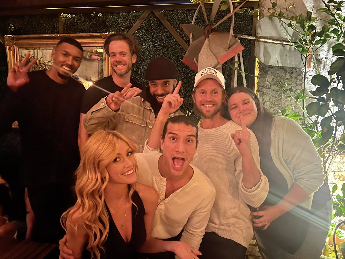 Kat_McNamara's tweet photo. Post Strike/Dual Birthday Party shenaniventures! 🥳🥂 My heart is bubbling over with love and gratitude to the mafia fam, WIndyfam, and LA fam who came to celebrate @bradleyjames and me! 🫧 Thank you to @melroseumbrellaco for hosting us and always being my favorite place for a shindig! 💕 https://t.co/MtuYWLs4eI
