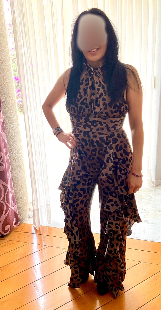 ParejaSWMex40's tweet photo. En la calle 👗 / En la cama 🛌 https://t.co/IceaMKG0m5