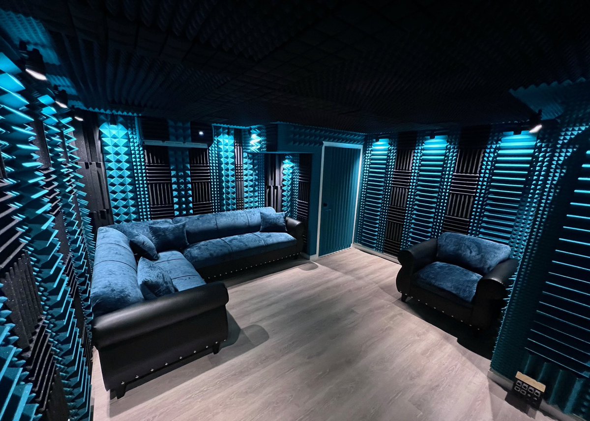 Charlotte Martin tweet media