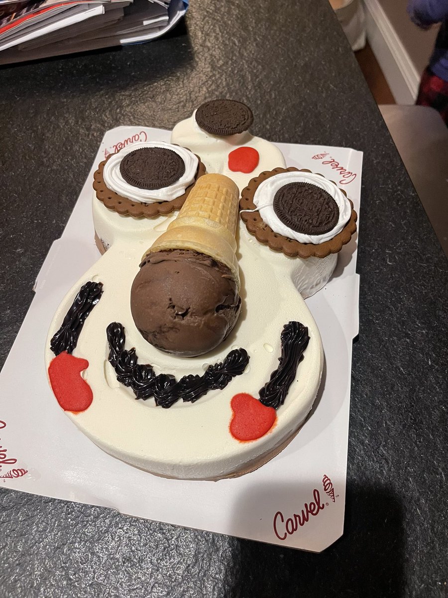 PaulRieckhoff's tweet photo. THIS is how you end a birthday in our family. If you know, you know. π¦π https://t.co/caDySt4Xli