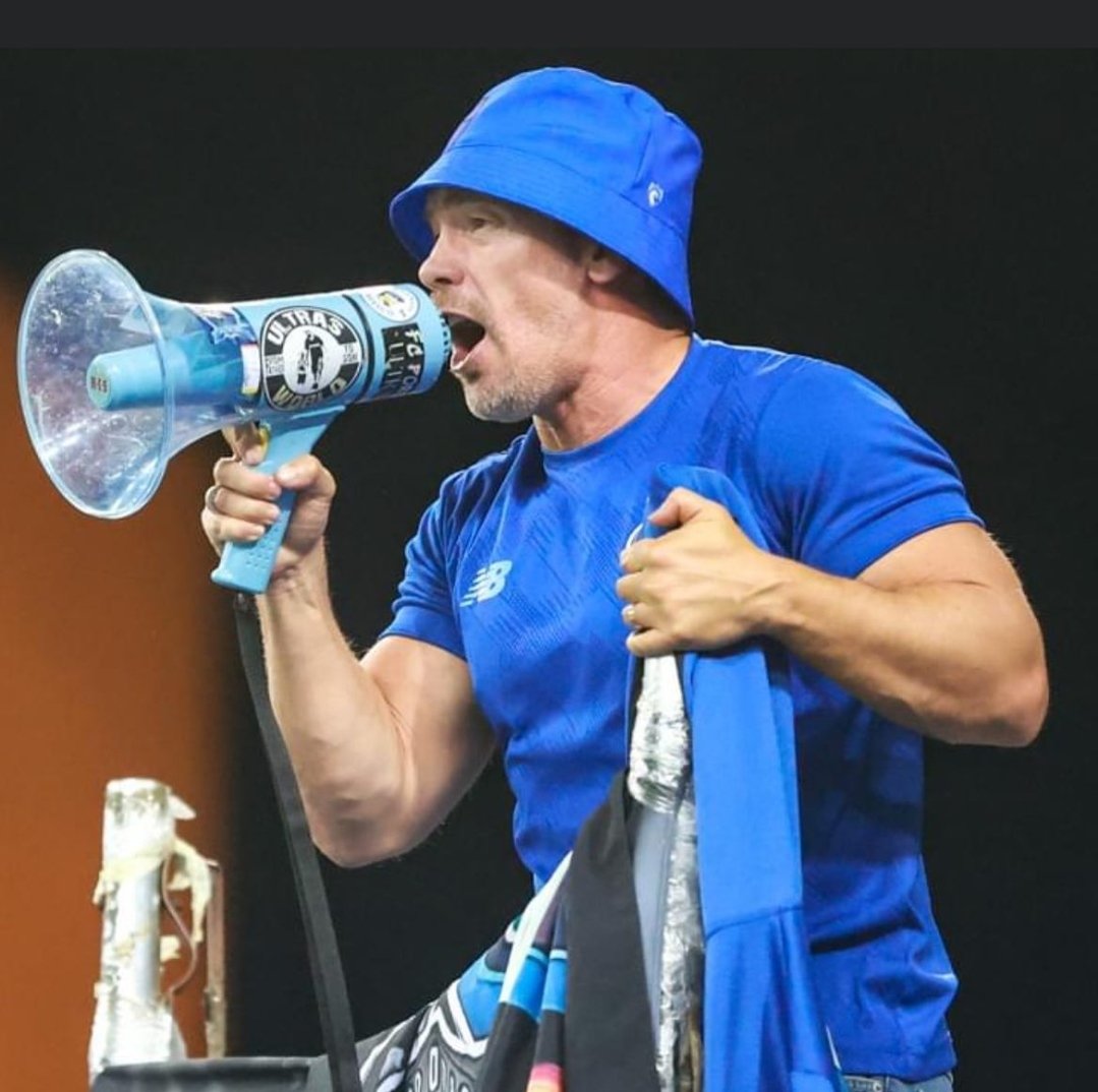 FCPVzn's tweet image. Odeio te com todas as minhas forças, nojento do crl. Palhaço da merda. És um porco, cabrão.

Não sabem o que é ser Porto, devolvam-nos o nosso clube, mamões de merda. 

Hoje, se restavam dúvidas, foram bem esclarecidas. Rua com esta gentalha de merda, não merecem nada.

#AVB2024.