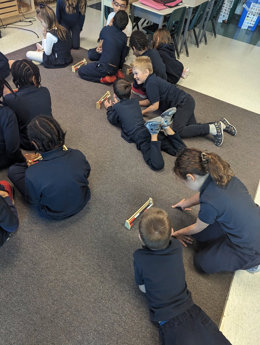 LisaMessom's tweet image. We kicked off our new math unit with Rekenreks today. We&apos;ll be learning all about different addition and subtraction strategies and the Rekenreks are a great math tool! @SHOJ_HCDSB #HCDSBmath #mathisfun