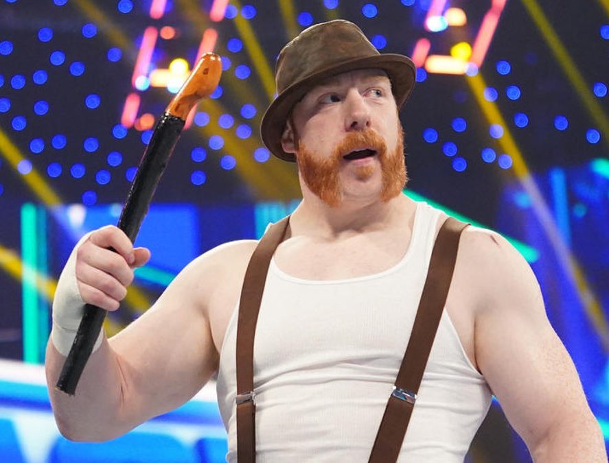 Sheamus va faire son retour prochainement, il est annoncé pour les shows à partir du SmackDown du 25 Novembre.