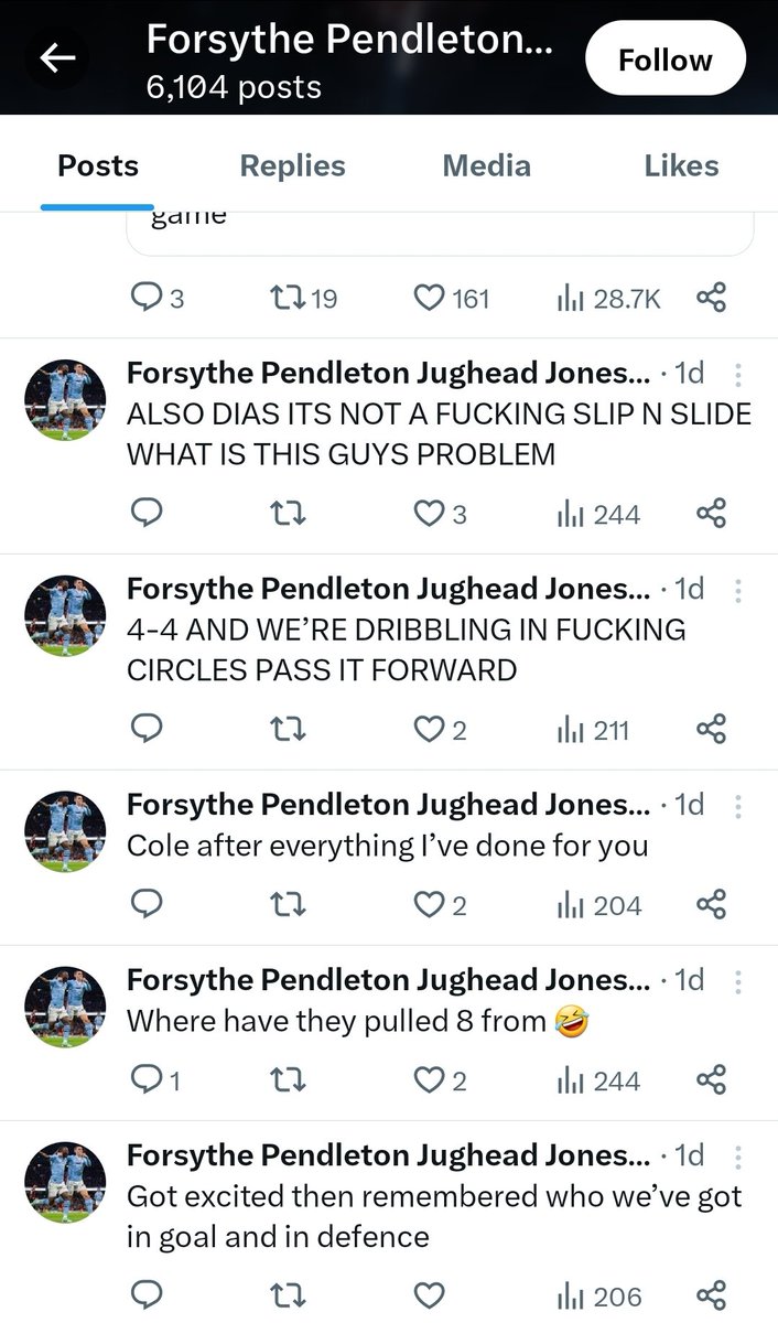 Pete01mcfc's tweet photo. @MCFCpaksa @NowtDaftNow @rubendias @edersonmoraes93 For someone who was supposedly at the game he certainly spent a lot of time tweeting during it π€
#Goodwifi https://t.co/BiqRZrkHnd