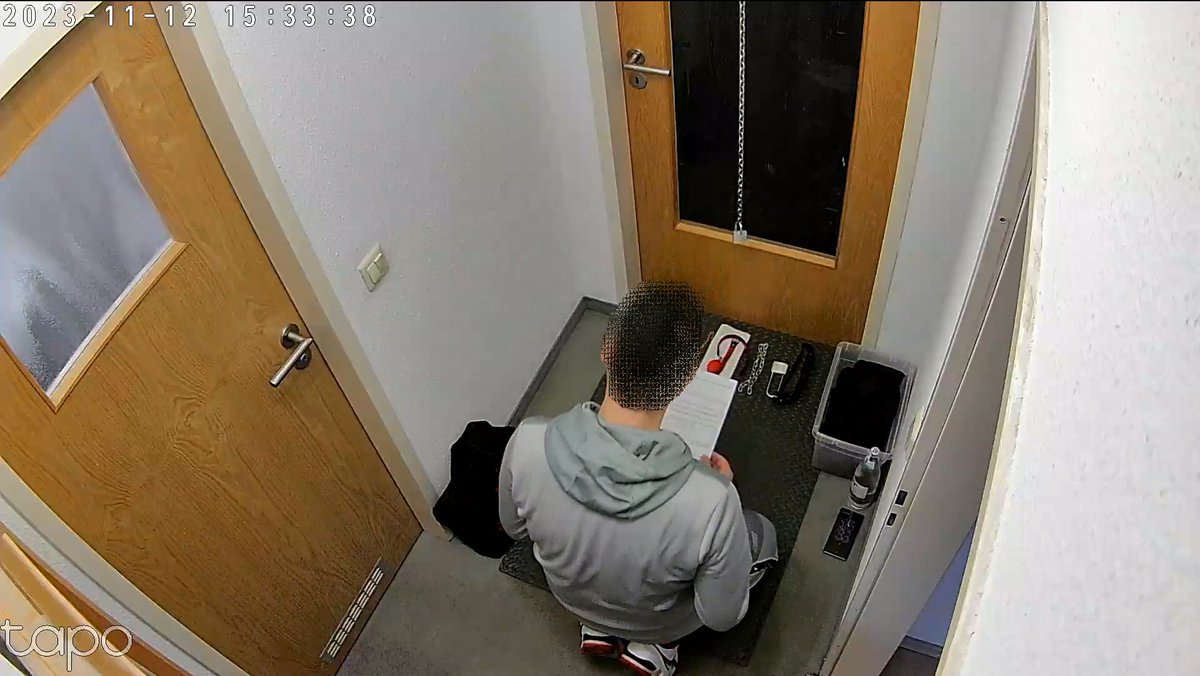 Ups, I did it again!😆😇 This time poor @PisseSaeufer got instructions to prepare himself for some training in chastity!😈 Stay tuned for his caged ordeal ... 
#bondage #gaybondage #chastity #gaychastity #meninchastity