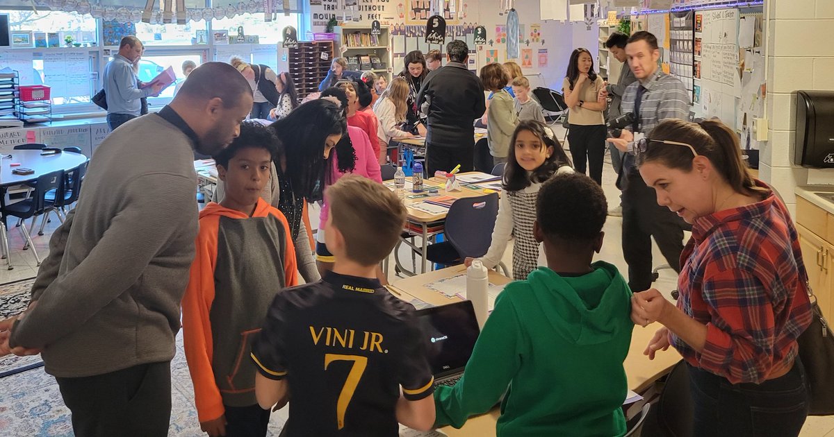 Park View School tweet media