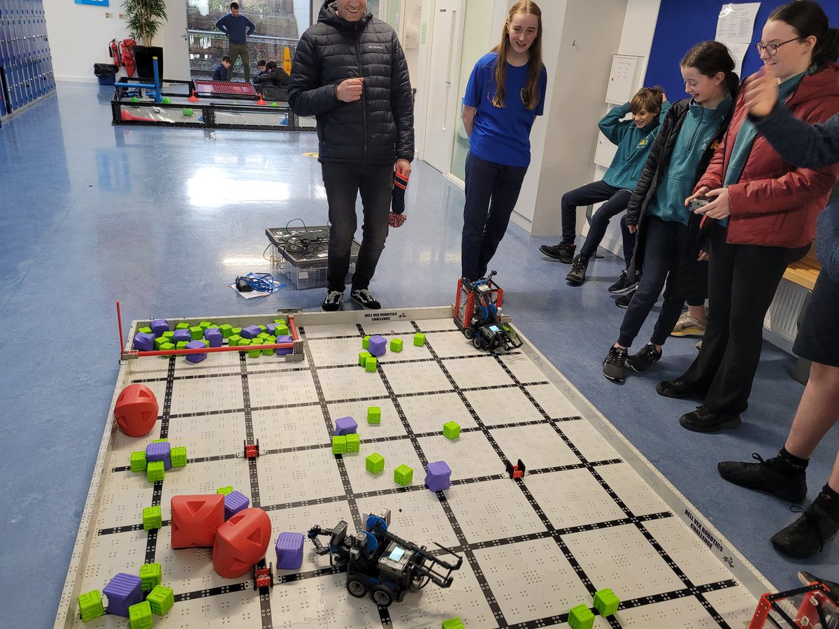 KinsaleTY's tweet photo. Students from Scoil Naomh Eltin getting familiarised with this year's High Volume @VEXRoboticsIE game demonstrated by past pupil members of this year's KCS Vex team. Looking forward to the Vex VRC and IQ tournaments being hosted by @KinsaleComSch on Dec 11 and 12 in @SaileInfo https://t.co/IImpgudq7u