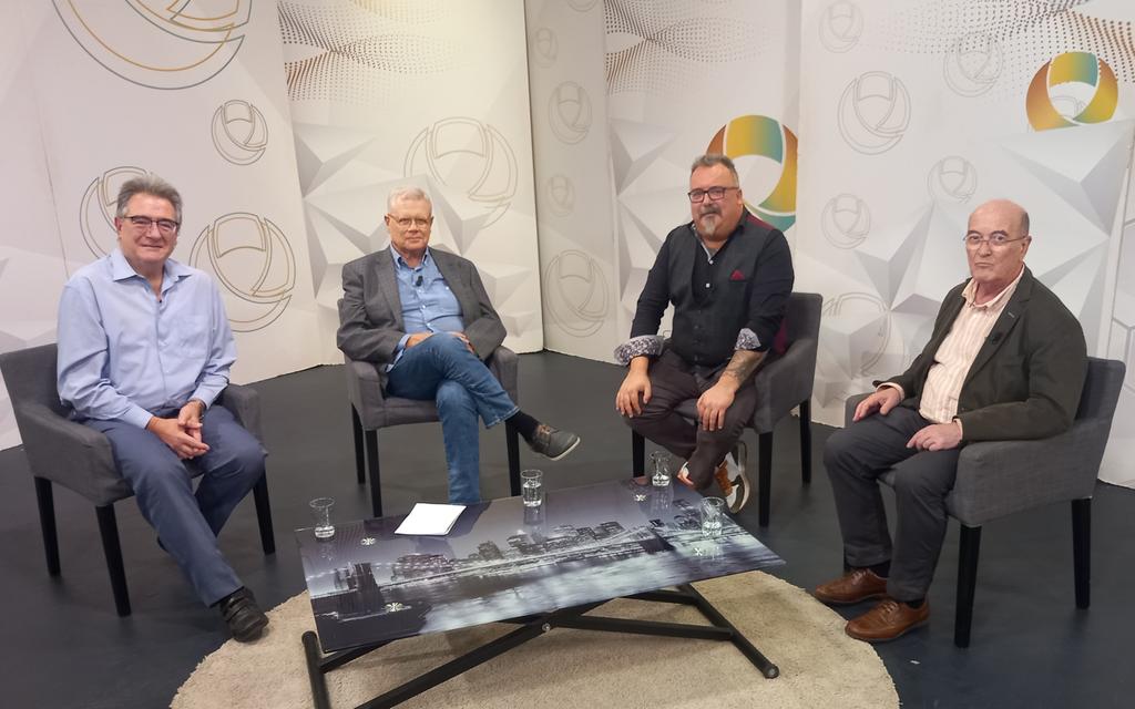 JaumeMarfany's tweet photo. Gràcies als nostres convidats d'avui al @VullUnaResposta @francescabad Josep Ferrer i Josep Pinyol. Tornem la setmana que ve. Que tingueu molt bona feina! https://t.co/oIeZe70T39