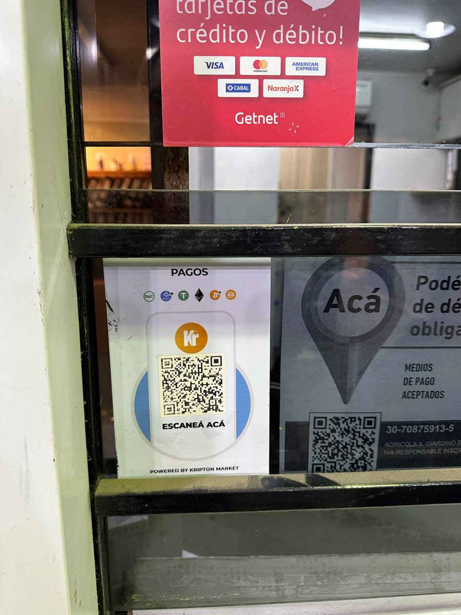 paoloardoino's tweet photo. Argentina is experiencing a massive adoption of Bitcoin & $USDt enabled by several collaborations Tether is developing with local companies and institutions.
Its amazing to see that in Buenos Aires a citizen or a tourist can pay in USDt at a shop, that shop can source their products from distributors in $USDt and again at the Mercado Central (one of the biggest in latam) the distributors, restaurants, hotels can buy fruits, vegetables, meat and what they need also in $USDt. Protecting their finances from the continuous devaluation of the Pesos.