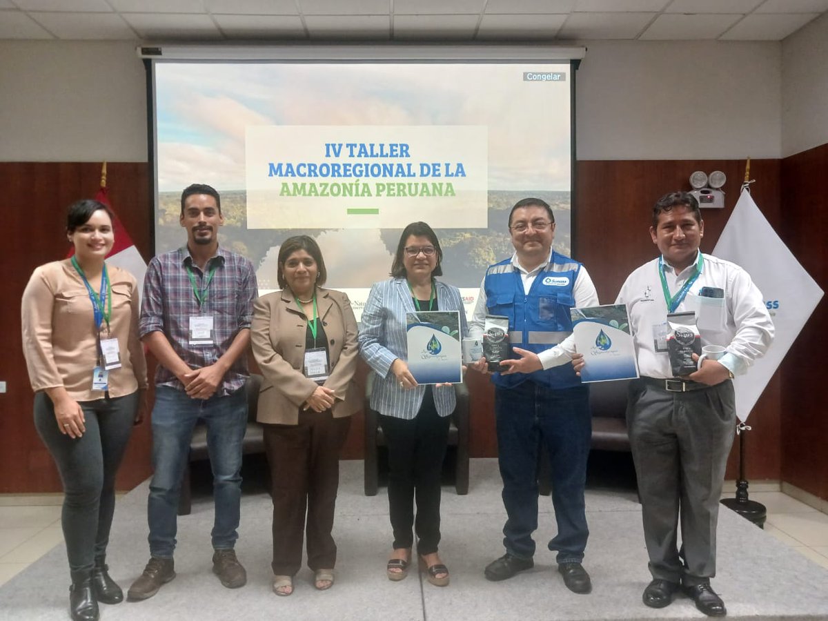 GizHonduras's tweet photo. #PROCAMBIO #GIZ presente en el IV Taller Macroregional de la Amazonía Peruana. Con el fin de propiciar espacio para el intercambio de conocimiento y experiencias de implementación de Mecanismos de Compensación por Servicios Ecosistémicos Hídricos fondo verde en la #RBCLSM🇭🇳🇩🇪💧🌳 https://t.co/Lp006tRyX7