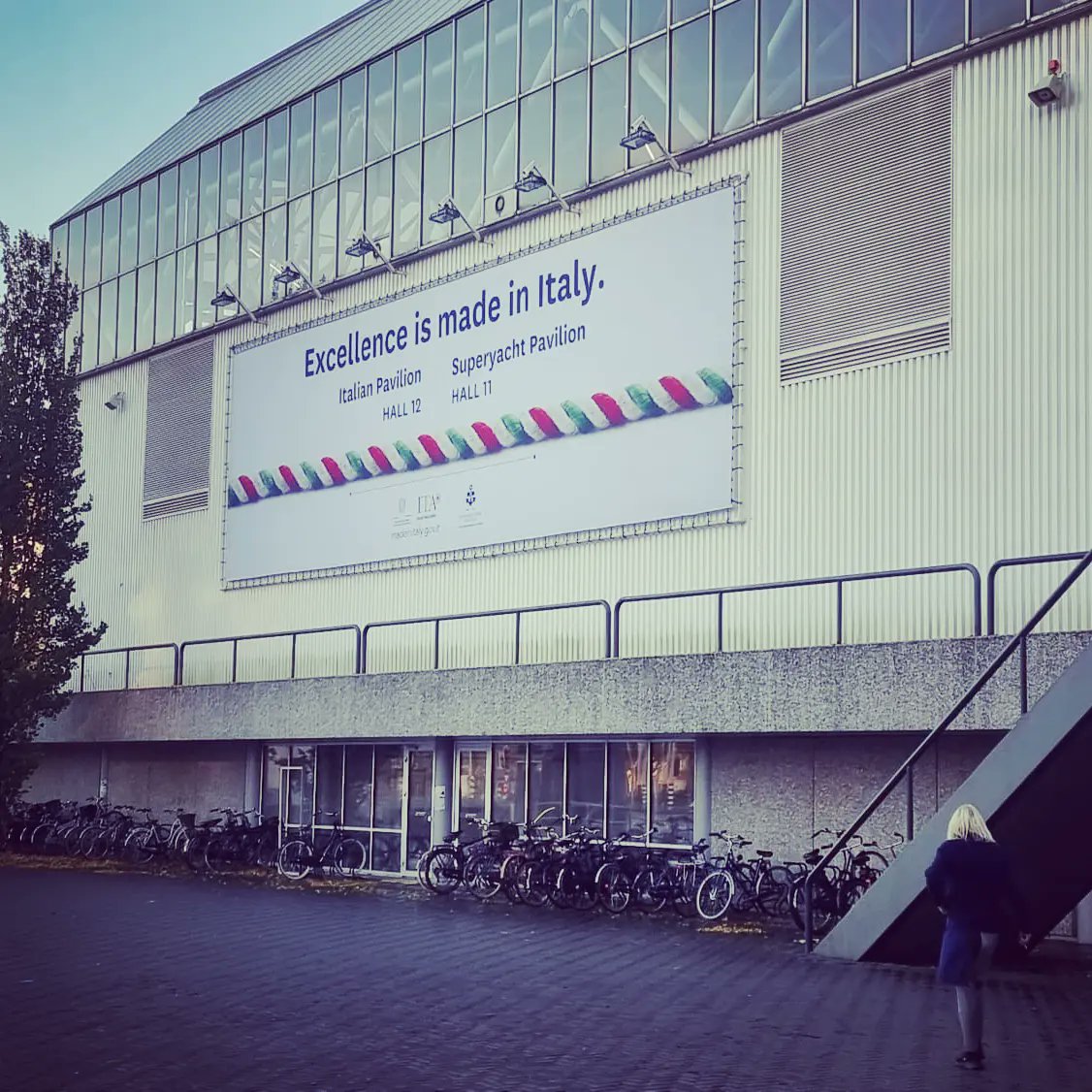 SeriousSeatools's tweet photo. Het feest kan bijna beginnen! We staan ter ondersteuning,vanaf a.s. woensdag 15 november, op de @schenkerwatermakers stand op de #metstrade. Je vindt ons in Hal 12 op standnummer 12.215. De koffie staat klaar!
#omgekeerdeosmose #reversedosmosis #desalination #drinkwater #yacht https://t.co/QYxZcpOb3U