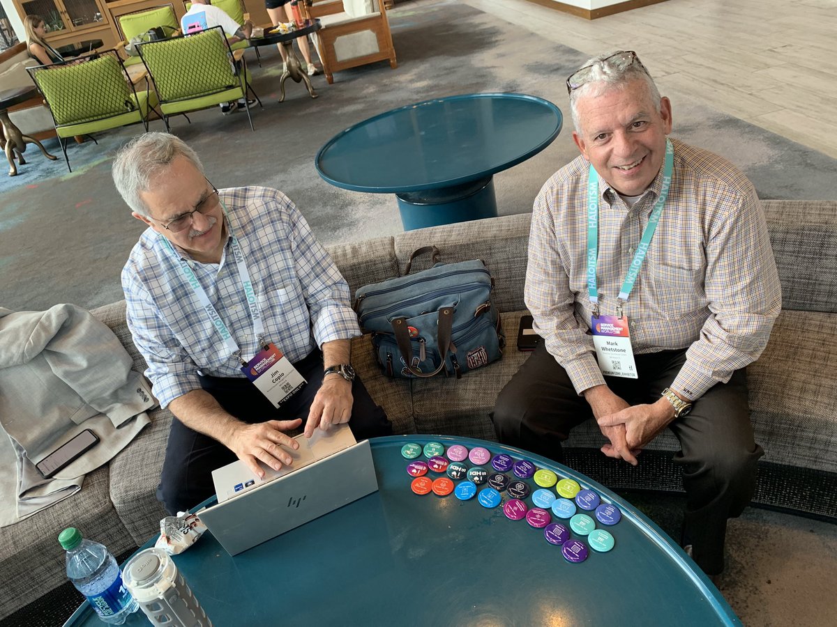 WeislerKirk's tweet photo. The Button Brothers π€¨π₯Ή. #thinkhdi #smworld https://t.co/ad2MvSgzxK