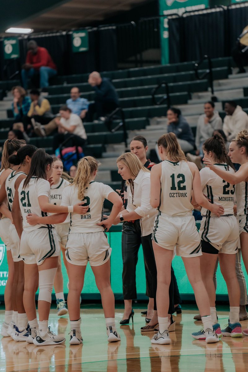 Manhattan_WBB's tweet photo. 🔋ENERGY🔋
Swipe to see our amazing practice guys🤩
📸IG: @ shesjac🔥🔥
#playGREEN https://t.co/Rj8qZReQbh