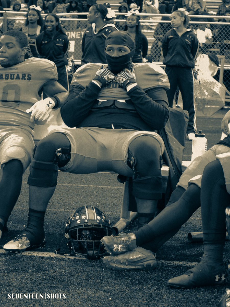 jordanparker_34's tweet photo. Senior year film
 https://t.co/hhNTFkUE65 https://t.co/4g2eDW627o