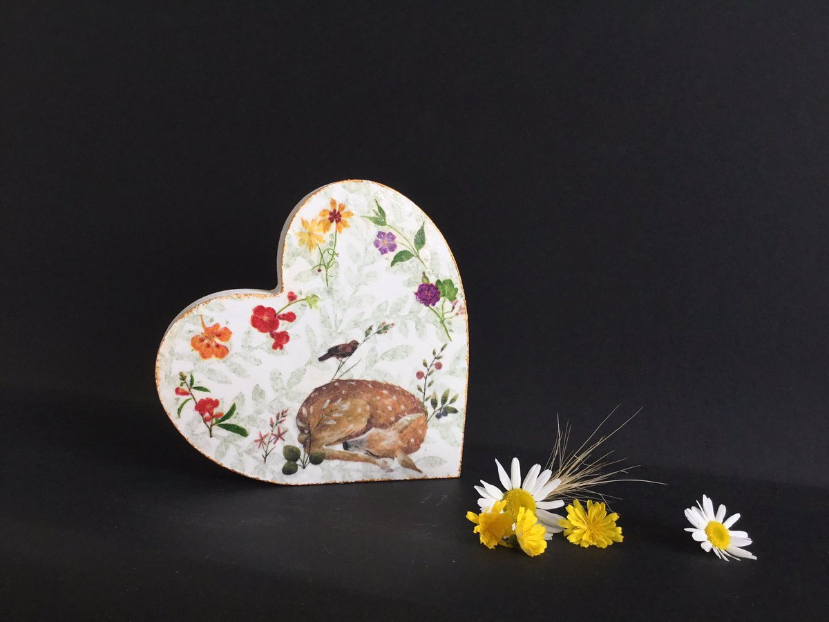 Still waiting for a home….
See Etsy.com/shop/CharcottS…
#Christmasgiftideas #christmas2023 #UKCraftersHour #shopindie #craftshout #etsyhandmade #smallbiz #handmadegifts #HandmadeHour