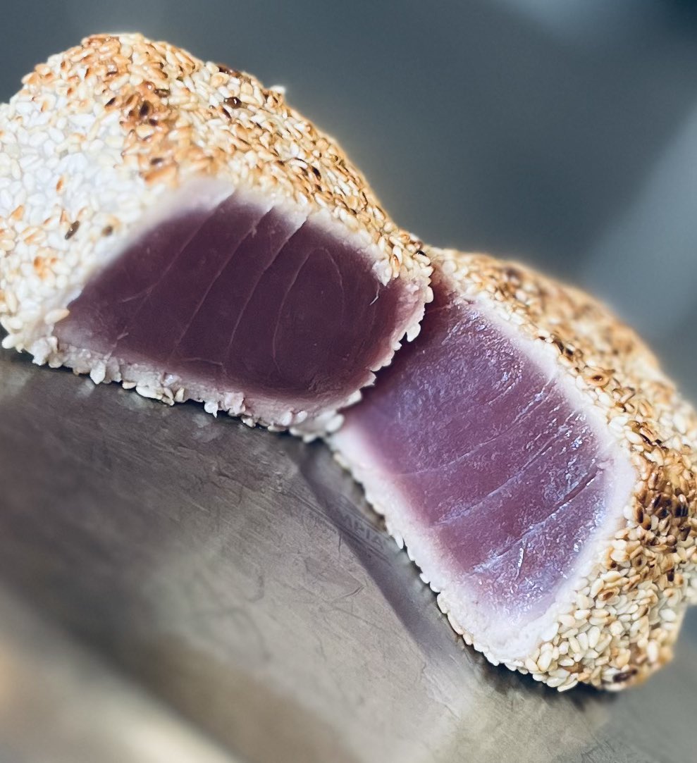 BoyleNik9481's tweet photo. Tuna - halibut- oyster ! Few dishes from the current menu https://t.co/TBrQXkz2JR