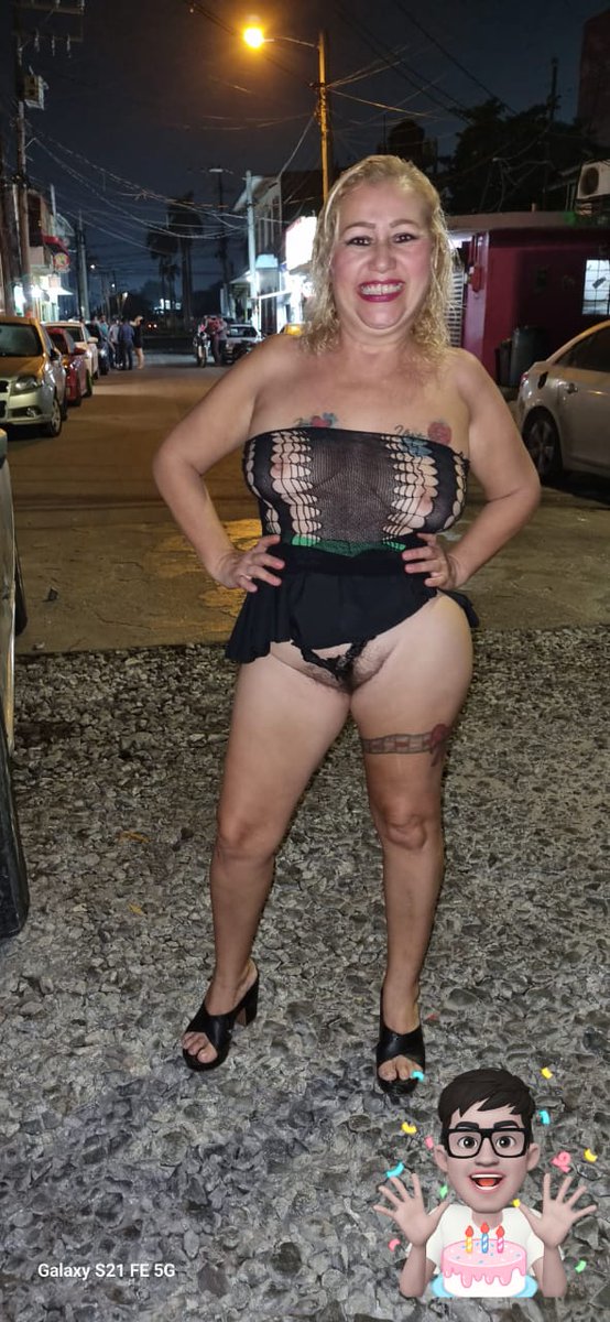 Marpely's tweet photo. Buen día corazones!!
Y al final aquí está la tanga ganadora y aunque no estaba entre las que les mostramos es la que combinaba con el outfit elegido.
Y tal como dice en el 📽️ Jerry me dió un cogidón después de darme una manita, que quedé uff! más que satisfecha
Se les antoja? 😋 https://t.co/3fnCnN32LN