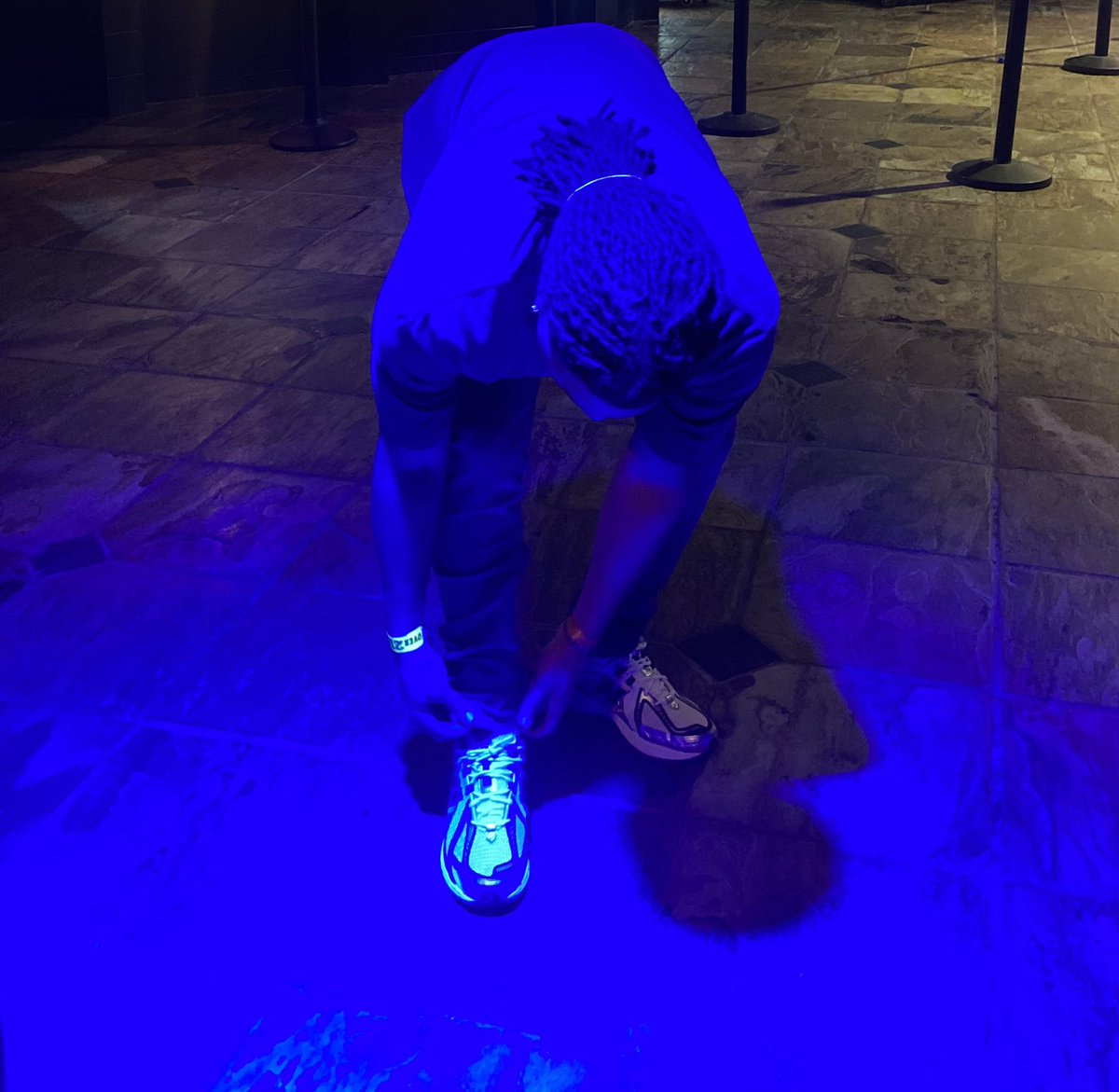 mirog1_'s tweet photo. Shit a hit like a Drake Song🦅 https://t.co/9t3L6vVGqW