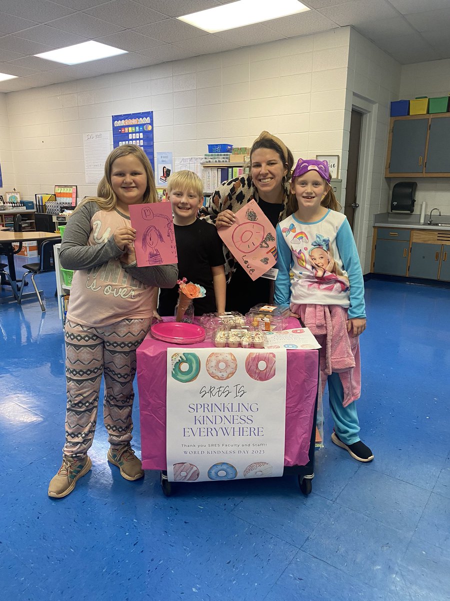 Elizabeth Fowlkes (@counselorsres) on Twitter photo We are sprinkling kindness everywhere at <a href="/StemleyRoad/">Stemley Road Elementary School</a> in celebration of World Kindness Day! ❤️🧁✨🍩 Students enjoyed making appreciation cards for our wonderful faculty and staff. We are sprinkling kindness everywhere at <a href="/StemleyRoad/">Stemley Road Elementary School</a> in celebration of World Kindness Day! ❤️🧁✨🍩 Students enjoyed making appreciation cards for our wonderful faculty and staff.